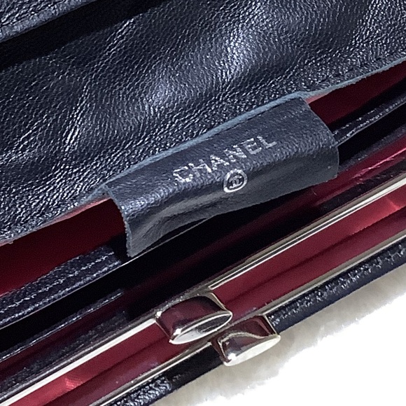 Vintage CHANEL Black Quilted Wallet  Good Condition - Picture 16 of 16
